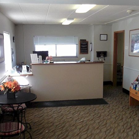 2Nd Street Inn & Suites Rochester Bagian luar foto